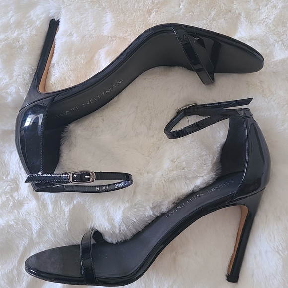 SOLD. EUC! Stuart Weitzman "Nudistsong" Black Patent Leather! - Picture 2 of 11